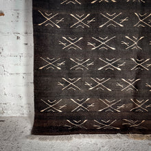 Load image into Gallery viewer, Native American Wool Area American Flatweave Rug