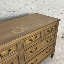 Load image into Gallery viewer, Heritage Henredon Driftwood 8-Drawer Dresser