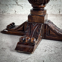 Load image into Gallery viewer, Evos W-77 Pedestal Alder Dining Table