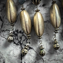 Load image into Gallery viewer, Vintage Navajo Silver American Southwest Turquoise Necklace