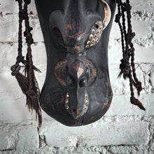 Load image into Gallery viewer, Papua New Guinea Hand Carved Wood Folk Art Mask