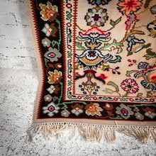 Load image into Gallery viewer, Persian Wool Accent Kilim Flatweave Rug