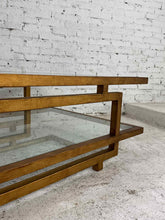 Load image into Gallery viewer, Hollywood Regency Gilt Fretwork Table