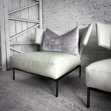 Load image into Gallery viewer, Set of 2 Erba Abbraccio Leather Lounge Chair