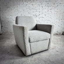Load image into Gallery viewer, Liz Muebles Upholstered Armchair