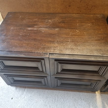 Load image into Gallery viewer, Set of 2 Traditional Oak Nightstand