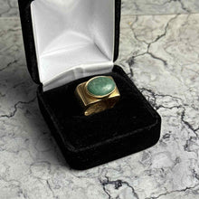 Load image into Gallery viewer, Vintage Scandinavian 14K Gold Green Cabochon Fashion Ring