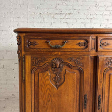 Load image into Gallery viewer, French Provincial Louis XV Style Oak Buffet
