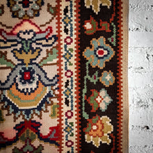 Load image into Gallery viewer, Persian Wool Accent Kilim Flatweave Rug