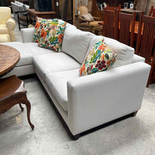 Load image into Gallery viewer, White Basketweave Modular Sectional Sofa