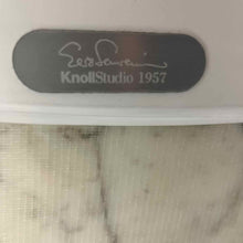 Load image into Gallery viewer, Knoll Saarinen Carrara Tulip Table