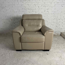 Load image into Gallery viewer, Palliser Westfield Leather Recliner