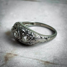 Load image into Gallery viewer, 1930&#39;s Vintage Filigree White Gold 18K Diamond Ring

