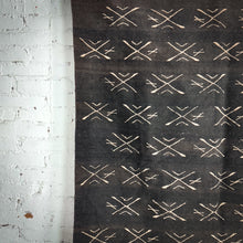 Load image into Gallery viewer, Native American Wool Area American Flatweave Rug
