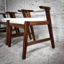 Load image into Gallery viewer, Set of 4 Scandinavian Style Parota Dining Chair
