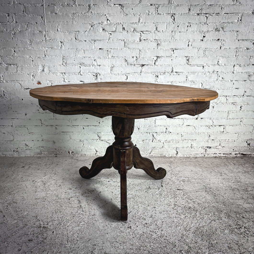 Antique Rococo Revival Walnut Pedestal Table