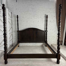 Load image into Gallery viewer, Four Poster Traditional King Oak Bed
