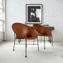 Load image into Gallery viewer, Set of 2 Artesan Pigskin Accent Chair
