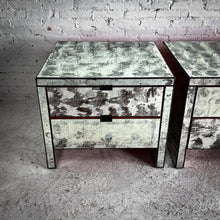 Load image into Gallery viewer, Set of 2 Contemporary Mirror Nightstand
