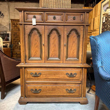 Load image into Gallery viewer, 1980&#39;s Wood Chest of Drawers
