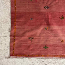 Load image into Gallery viewer, Moroccan Wool Rug
