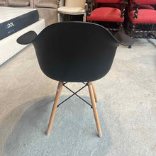 Load image into Gallery viewer, Set of 2 MCM Style Black DSW Armchairs
