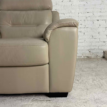 Load image into Gallery viewer, Palliser Westfield Leather Recliner
