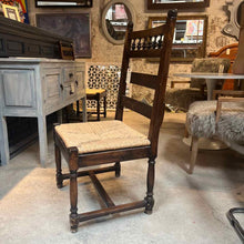 Load image into Gallery viewer, European Style Accent Chair
