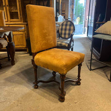 Load image into Gallery viewer, Set of 6 Traditional Microfiber &amp; Wood Dining Chair
