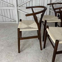 Load image into Gallery viewer, Set of 6 Wishbone Style Dining Chairs

