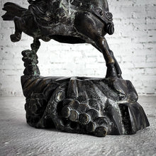 Load image into Gallery viewer, 19th Century Chinese Bronze God of War Decorative Sculpture
