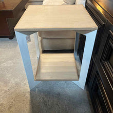 Load image into Gallery viewer, Set of 2 Modern Natural Oak &amp; Steel End Table
