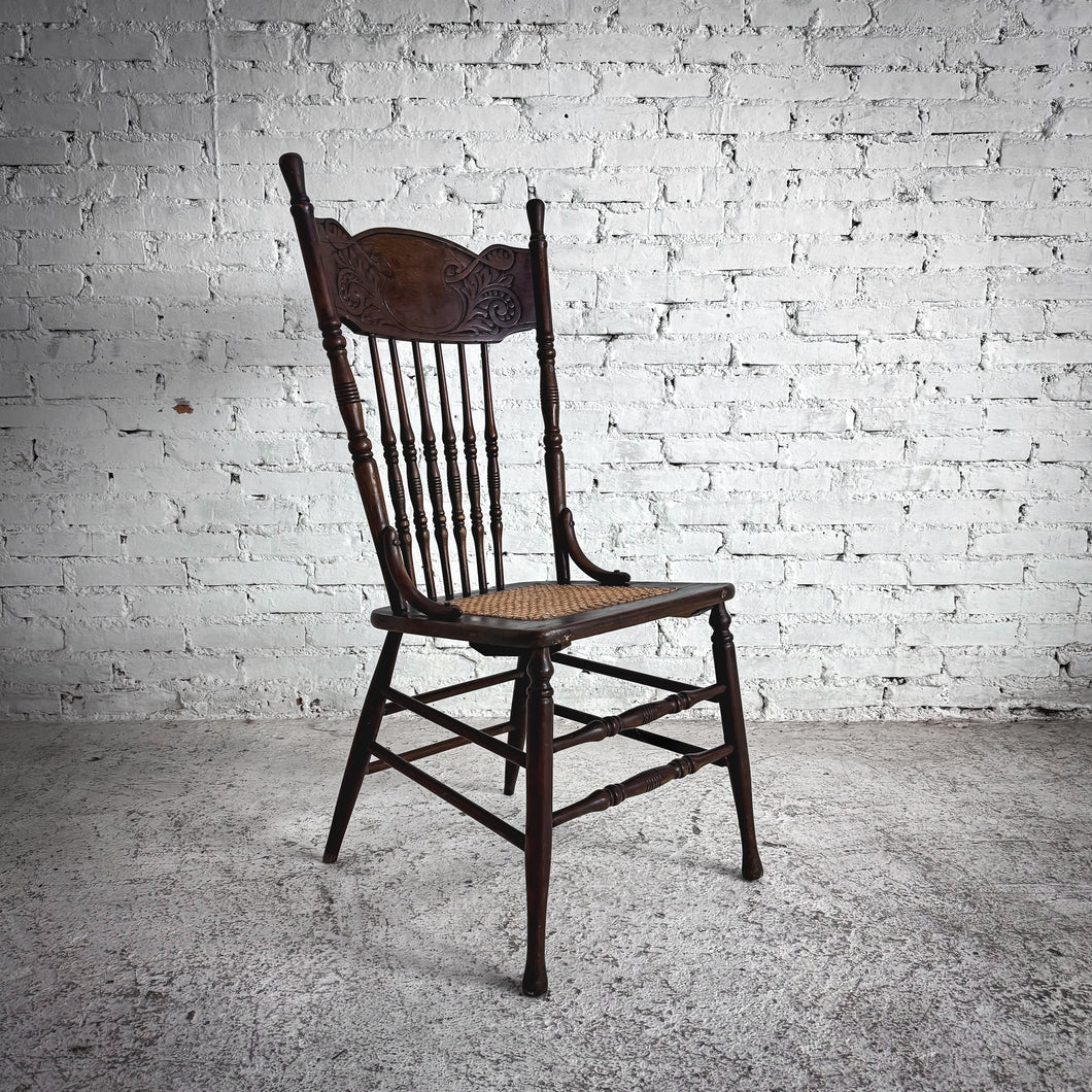 Single Early American Caned Oak Dining Chair