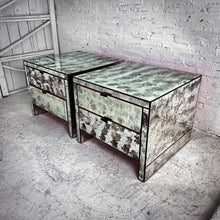 Load image into Gallery viewer, Set of 2 Contemporary Mirror Nightstand
