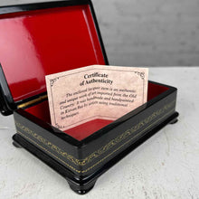 Load image into Gallery viewer, Fedoskino Russian 'The Red Flower'  Lacquer Box
