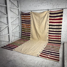 Load image into Gallery viewer, Turkish Hand Woven Wool Mexican Flatweave Rug
