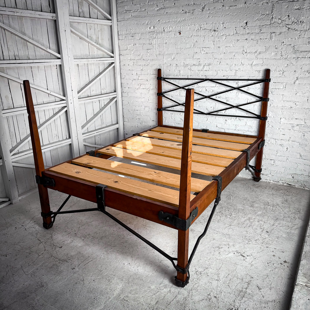 Arts & Craft Full Mesquite & Iron Bed