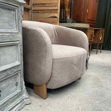 Load image into Gallery viewer, Vidar Contemporary Fabric Club Chair

