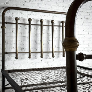 Early 20th Century Traditional Full Double Brass Bed