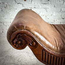 Load image into Gallery viewer, Old World Leather Bench
