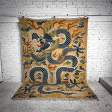 Load image into Gallery viewer, Chinese Art Deco Wool Oriental Knotted Rug
