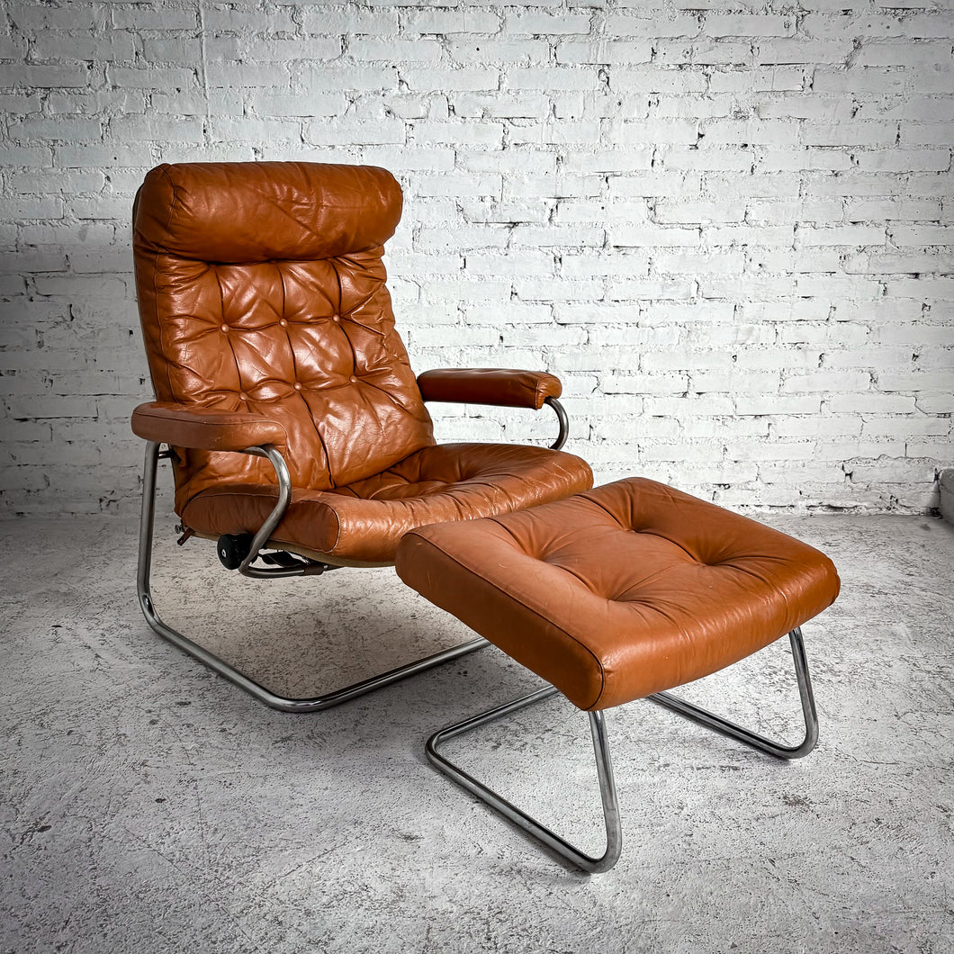 Mid-Century Modern Leather Button-Tufted Chrome Lounge Chair