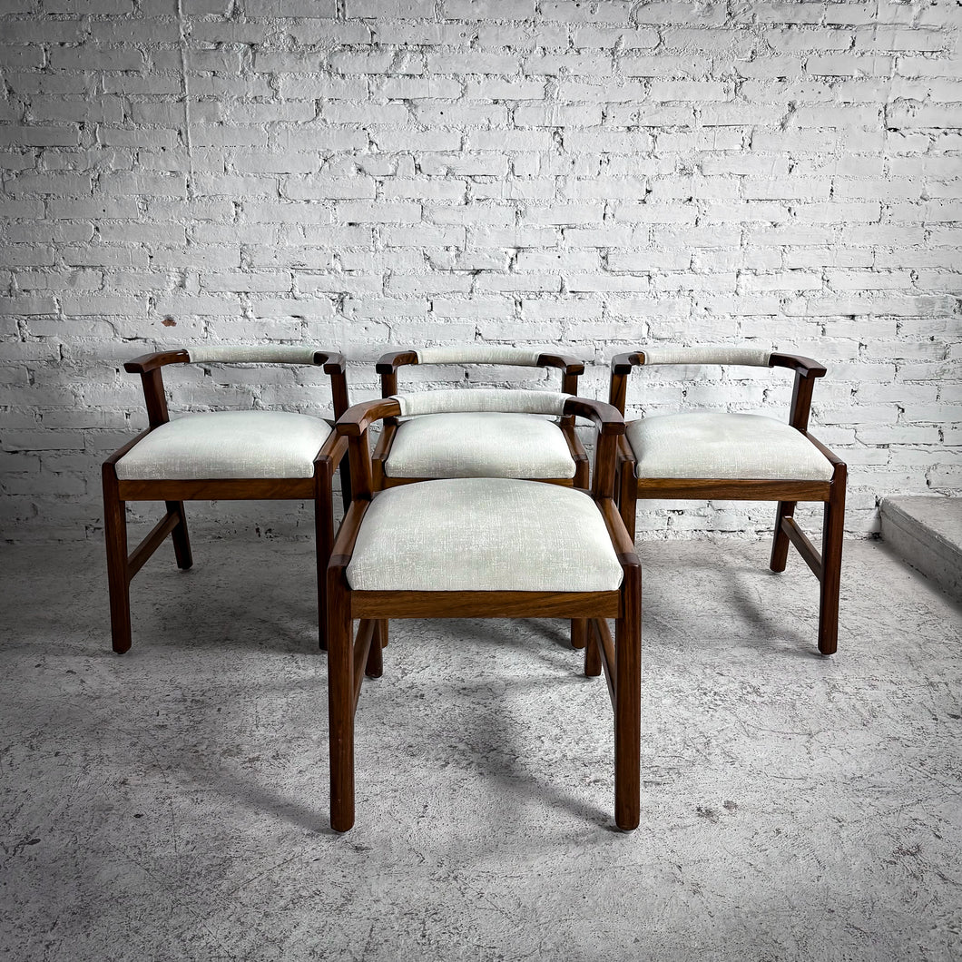 Set of 4 Scandinavian Style Parota Dining Chair