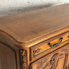 Load image into Gallery viewer, French Provincial Louis XV Style Oak Buffet
