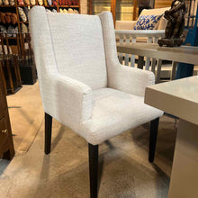 Load image into Gallery viewer, Set of 4 Casa Kutu Wingback Dining Chair
