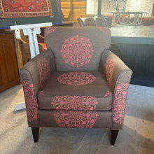Load image into Gallery viewer, Contemporary Upholstered Fabric Armchair
