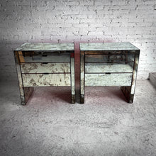 Load image into Gallery viewer, Set of 2 Contemporary Mirror Nightstand
