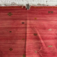 Load image into Gallery viewer, Moroccan Wool Rug
