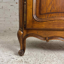 Load image into Gallery viewer, French Provincial Louis XV Style Oak Buffet
