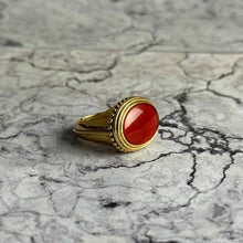 Load image into Gallery viewer, Vintage MIMA 18K Gold Carnelian Fashion Ring
